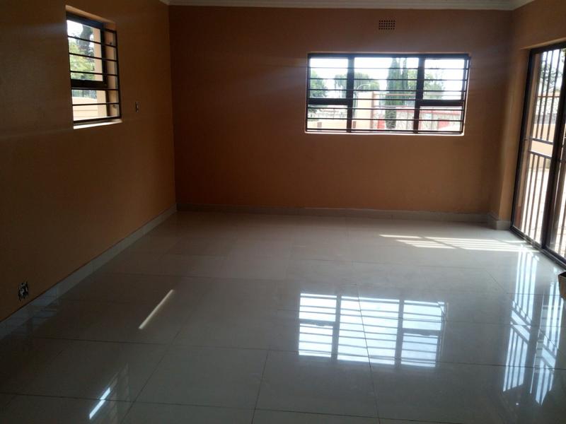 6 Bedroom Property for Sale in Evans Park Gauteng