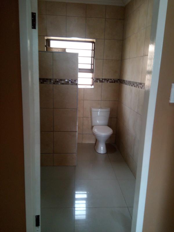 6 Bedroom Property for Sale in Evans Park Gauteng