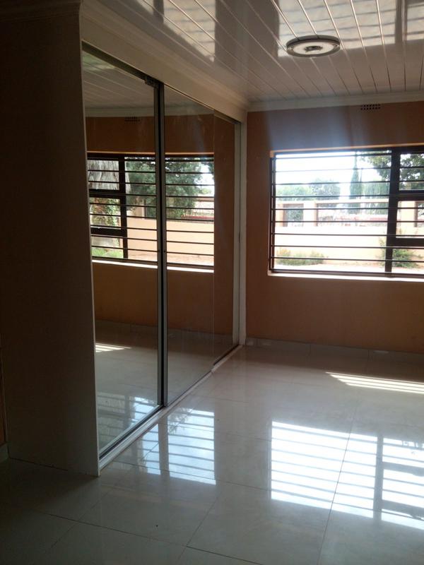 6 Bedroom Property for Sale in Evans Park Gauteng