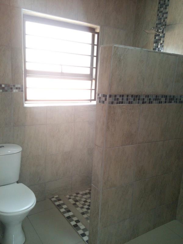 6 Bedroom Property for Sale in Evans Park Gauteng