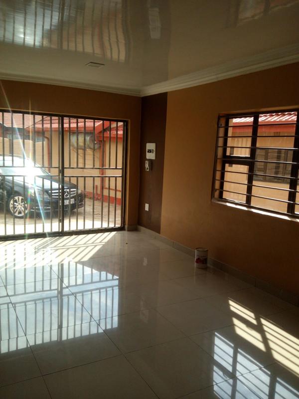 6 Bedroom Property for Sale in Evans Park Gauteng