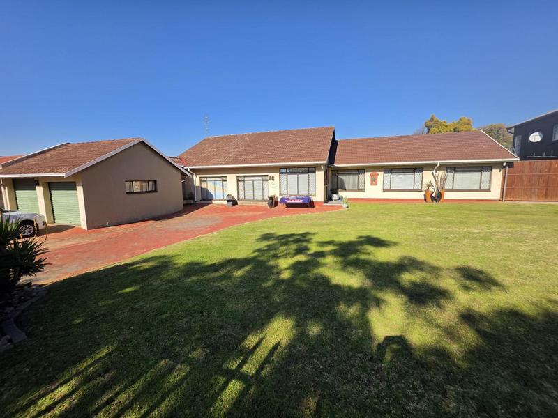 4 Bedroom Property for Sale in Brackenhurst Gauteng