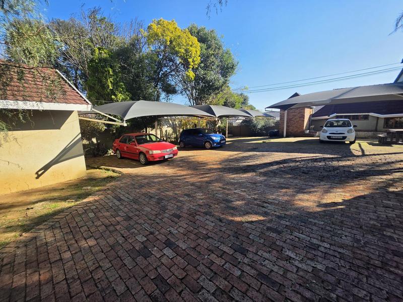 10 Bedroom Property for Sale in Brackenhurst Gauteng