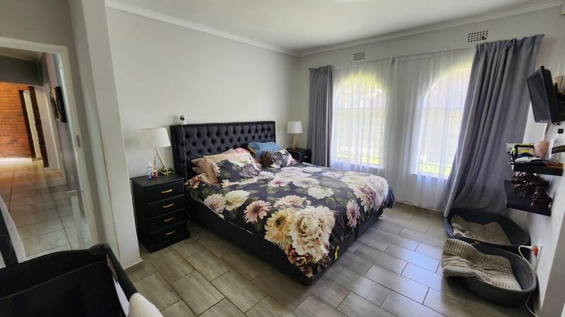 4 Bedroom Property for Sale in Brackenhurst Gauteng