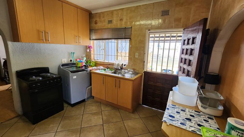 4 Bedroom Property for Sale in Brackenhurst Gauteng