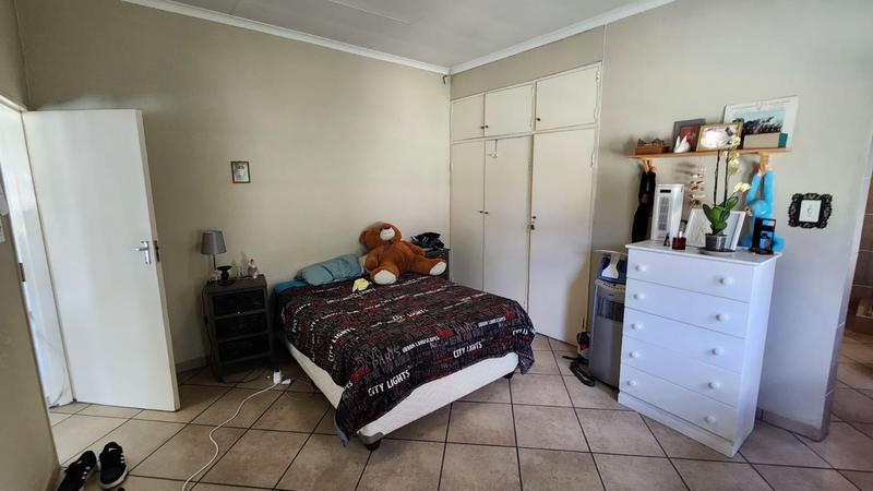 4 Bedroom Property for Sale in Brackenhurst Gauteng