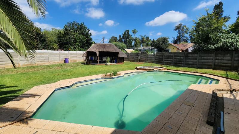 4 Bedroom Property for Sale in Brackenhurst Gauteng