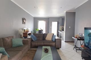 2 Bedroom Property for Sale in Monavoni Gauteng