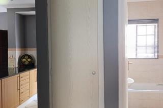 2 Bedroom Property for Sale in Monavoni Gauteng