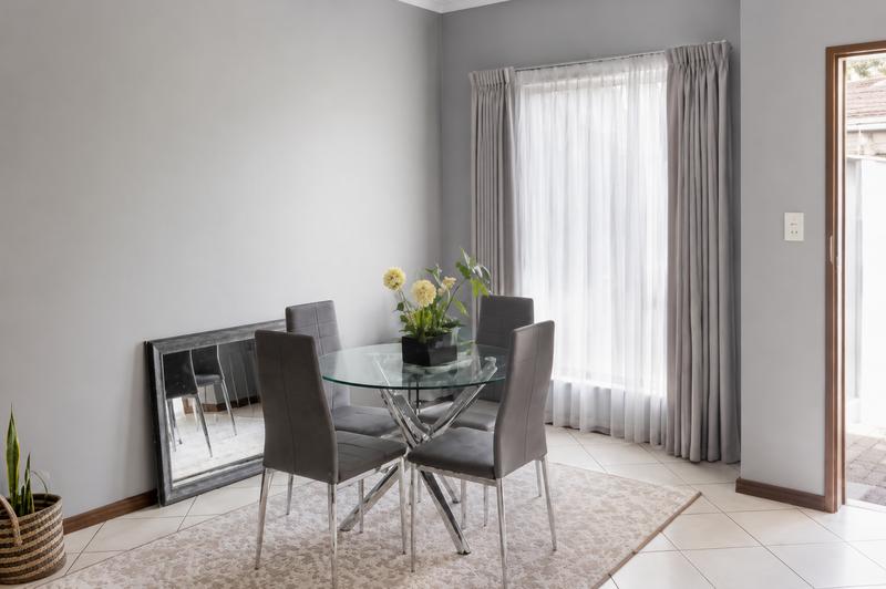 2 Bedroom Property for Sale in Monavoni Gauteng