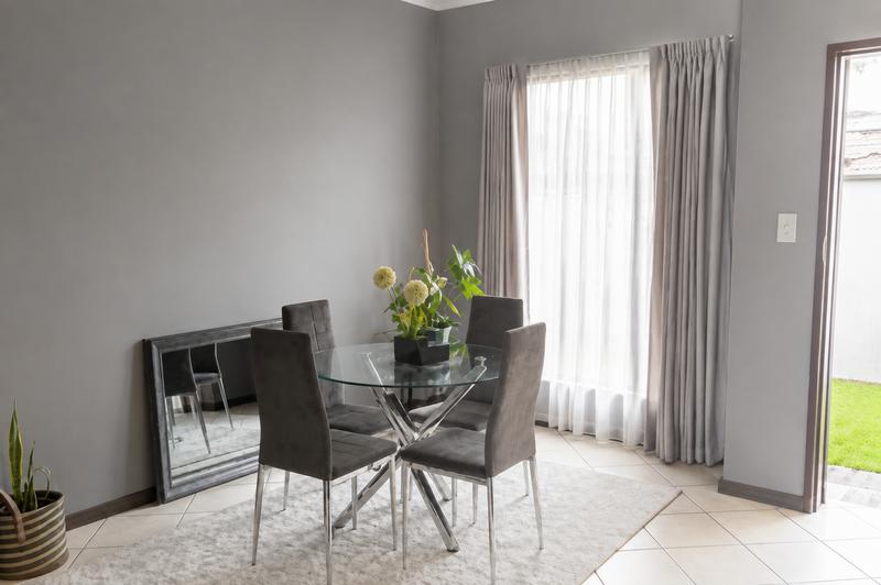 2 Bedroom Property for Sale in Monavoni Gauteng