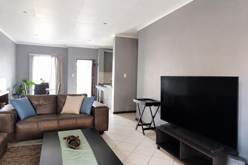 2 Bedroom Property for Sale in Monavoni Gauteng