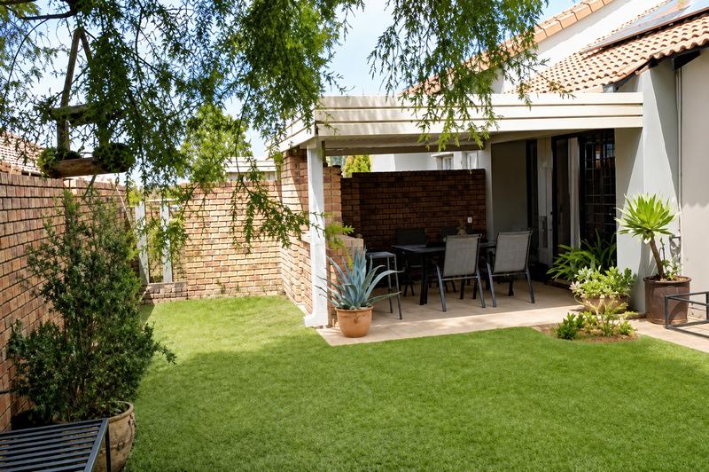 2 Bedroom Property for Sale in Monavoni Gauteng