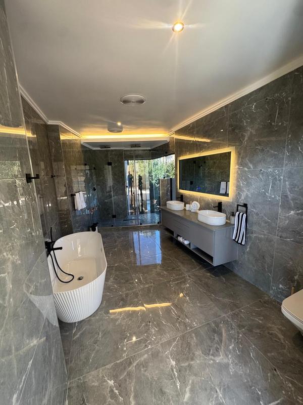 6 Bedroom Property for Sale in Midstream Estate Gauteng
