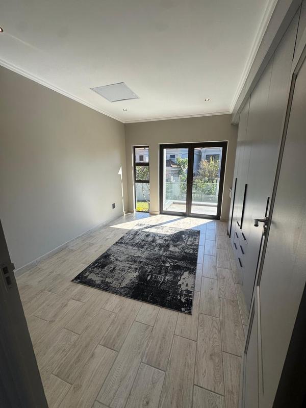 6 Bedroom Property for Sale in Midstream Estate Gauteng