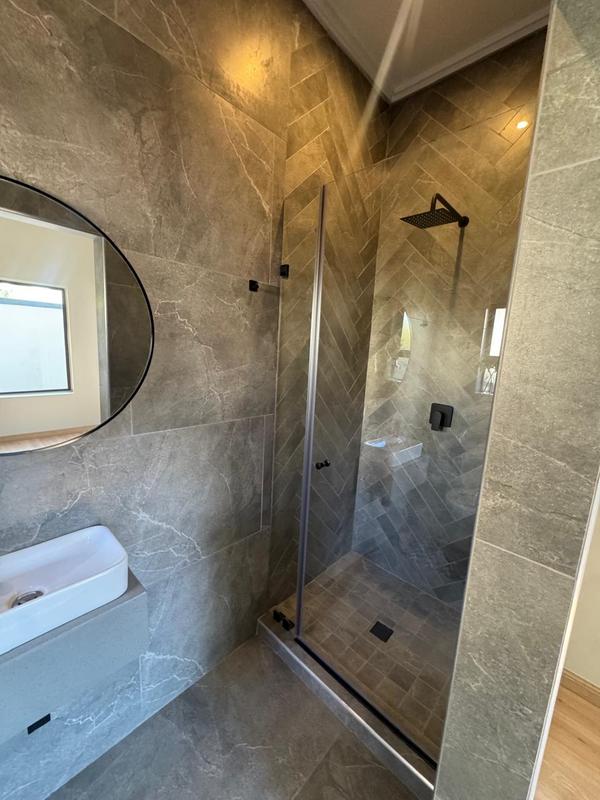 6 Bedroom Property for Sale in Midstream Estate Gauteng