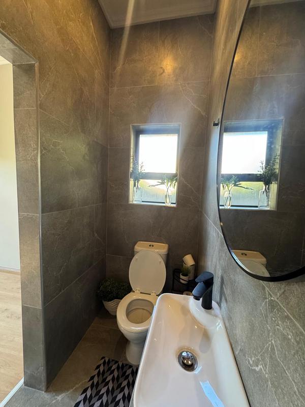 6 Bedroom Property for Sale in Midstream Estate Gauteng