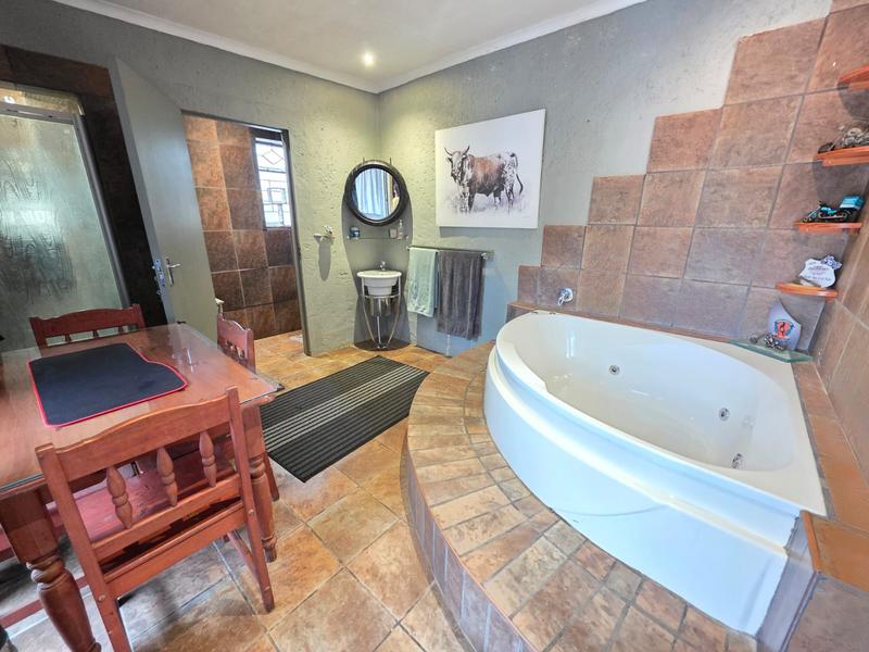4 Bedroom Property for Sale in Meyerton Central Gauteng