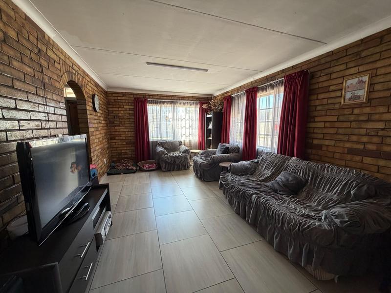 3 Bedroom Property for Sale in Riversdale Gauteng
