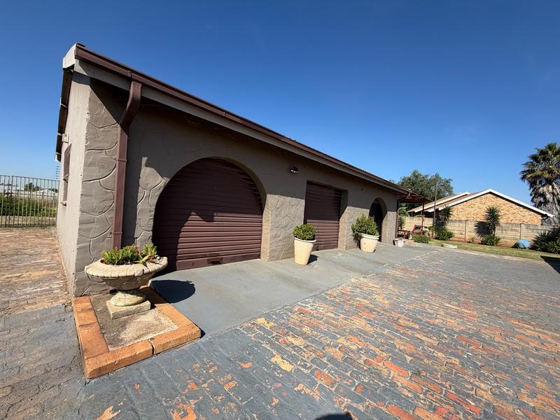 3 Bedroom Property for Sale in Riversdale Gauteng