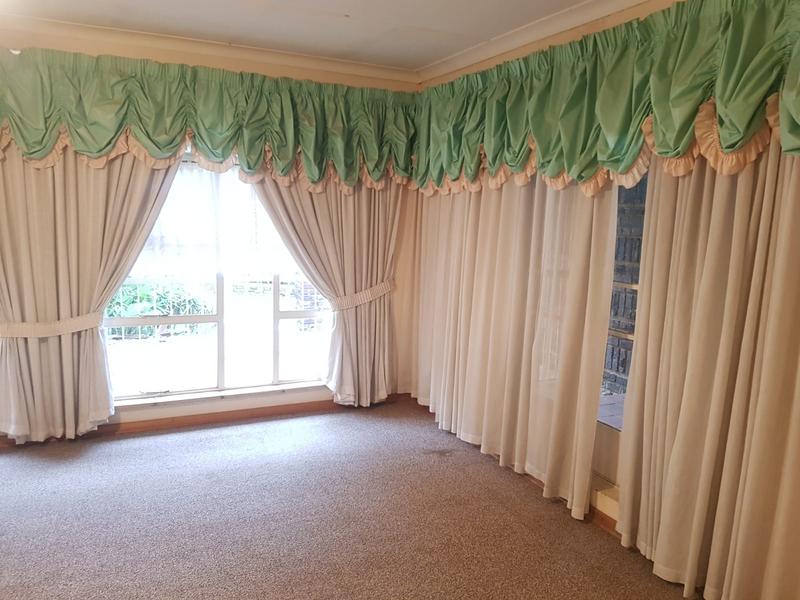 To Let 3 Bedroom Property for Rent in Green Hills Gauteng
