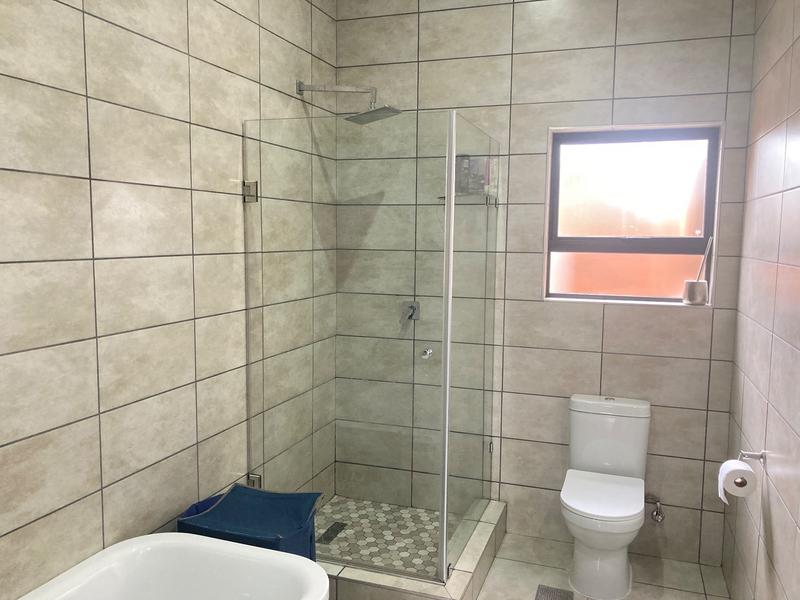 3 Bedroom Property for Sale in Six Fountains Estate Gauteng