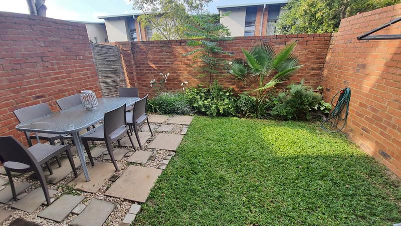 To Let 2 Bedroom Property for Rent in Die Wilgers Gauteng