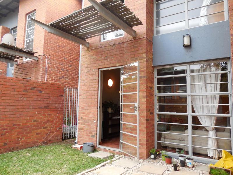 To Let 2 Bedroom Property for Rent in Die Wilgers Gauteng