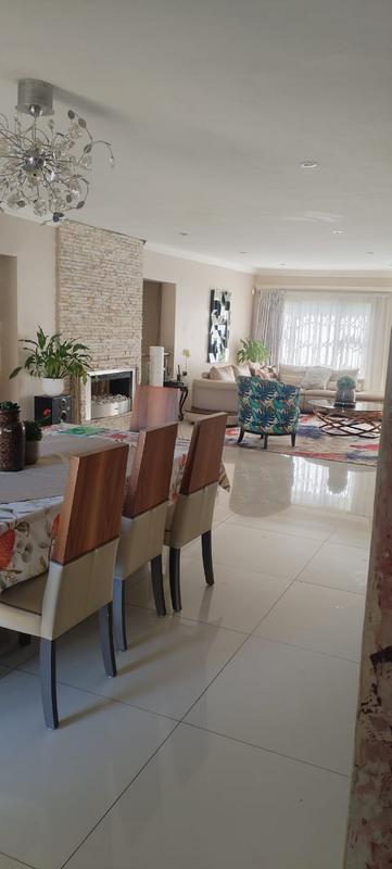 5 Bedroom Property for Sale in Clayville Gauteng