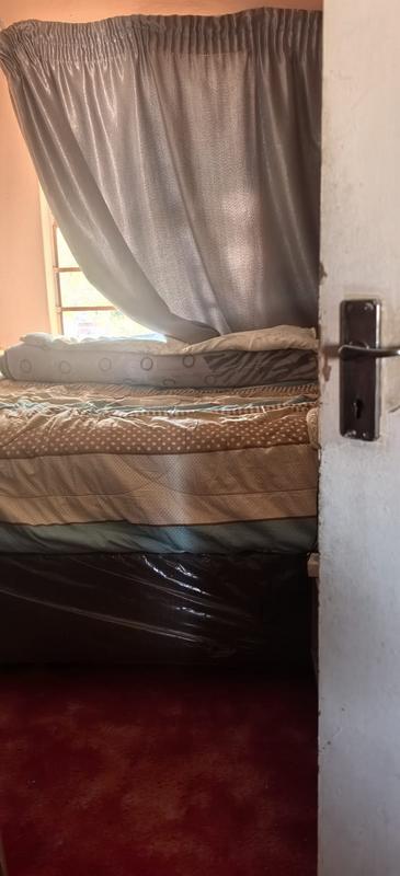 2 Bedroom Property for Sale in Commercia Gauteng