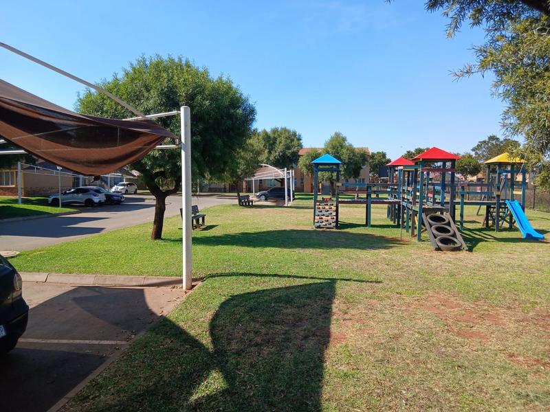 2 Bedroom Property for Sale in Protea Glen Gauteng