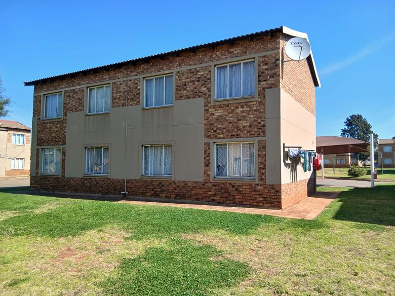2 Bedroom Property for Sale in Protea Glen Gauteng