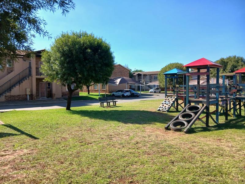 2 Bedroom Property for Sale in Protea Glen Gauteng