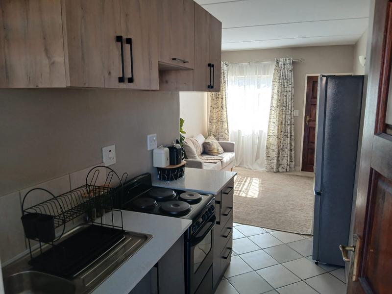 2 Bedroom Property for Sale in Protea Glen Gauteng