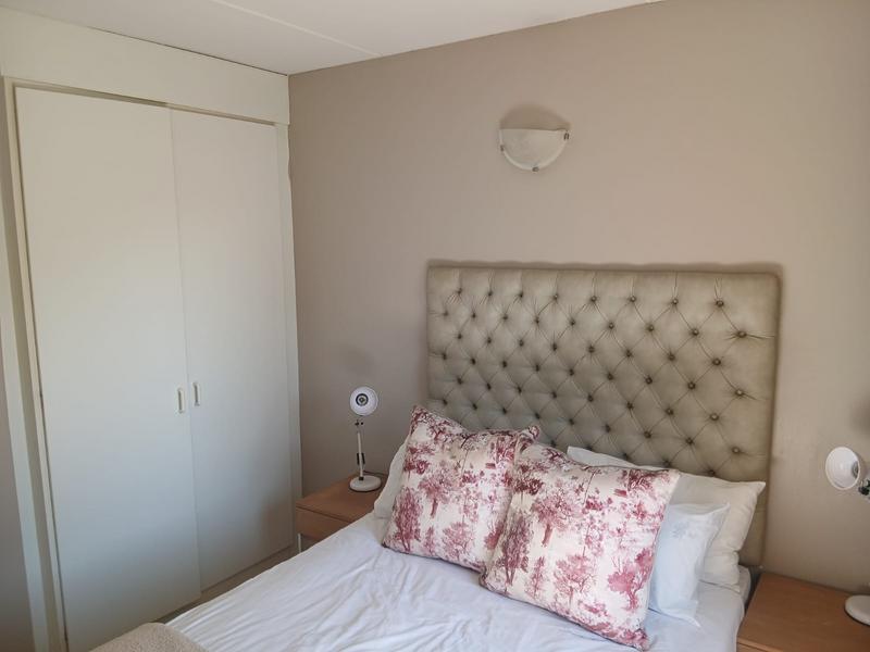 2 Bedroom Property for Sale in Protea Glen Gauteng