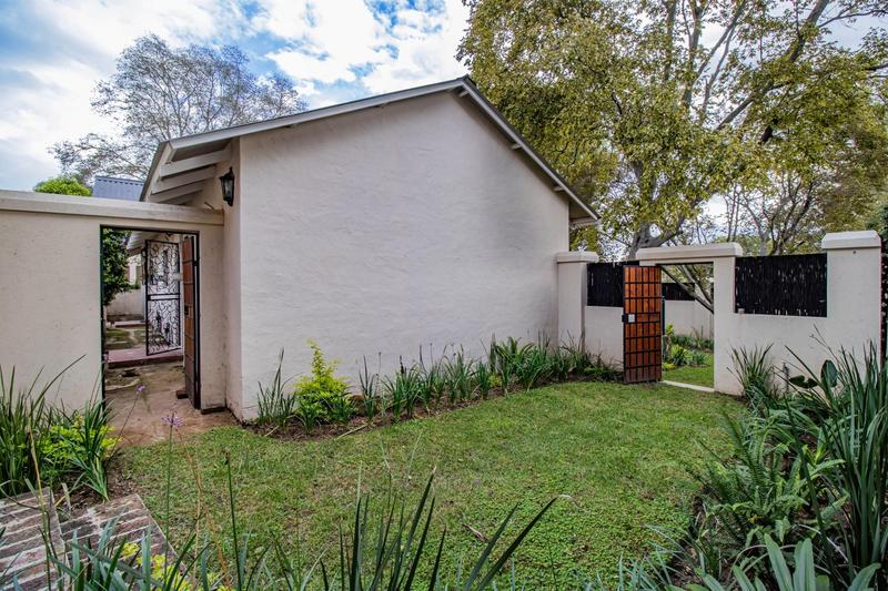To Let 1 Bedroom Property for Rent in Rivonia Gauteng