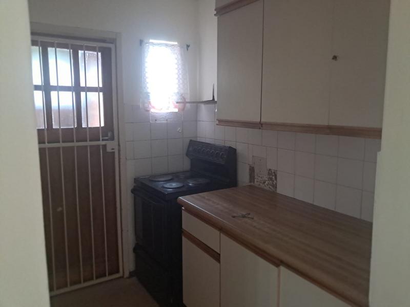 To Let 5 Bedroom Property for Rent in Elandspoort Gauteng