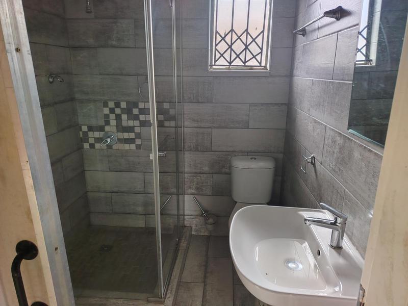 To Let 2 Bedroom Property for Rent in Braamfischerville Gauteng