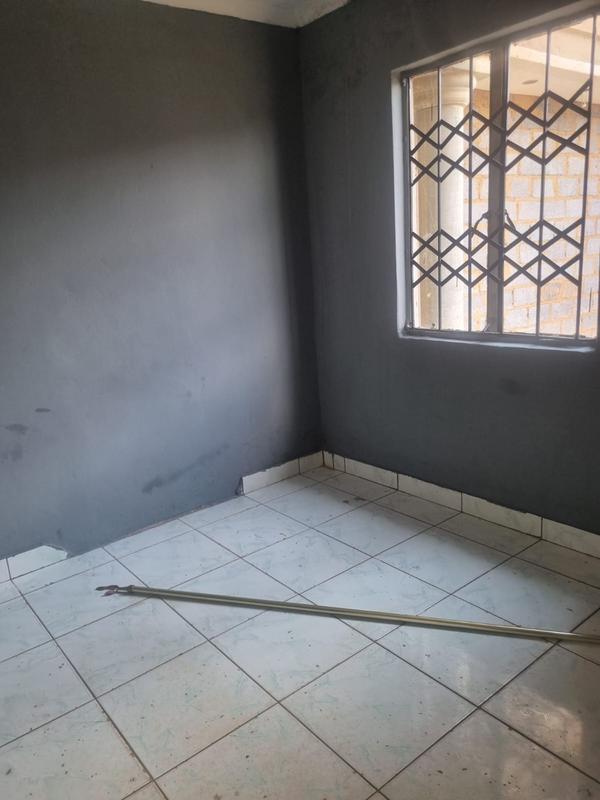 To Let 3 Bedroom Property for Rent in Bram Fischerville Gauteng