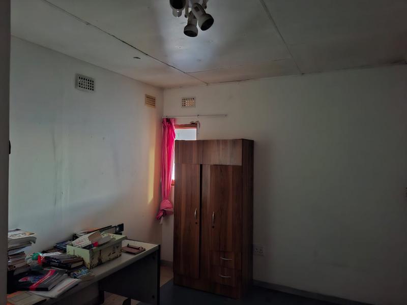 14 Bedroom Property for Sale in Brixton Gauteng