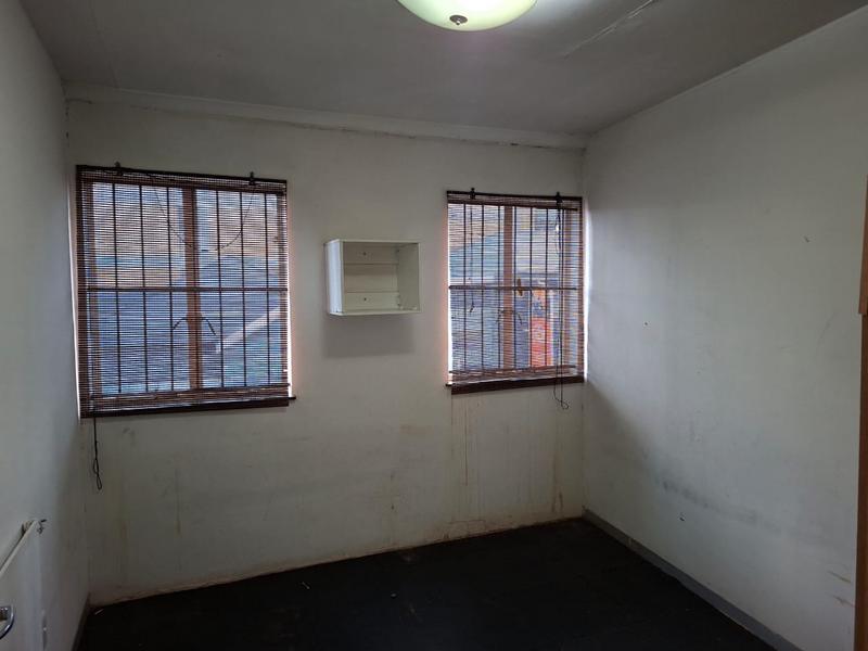 14 Bedroom Property for Sale in Brixton Gauteng