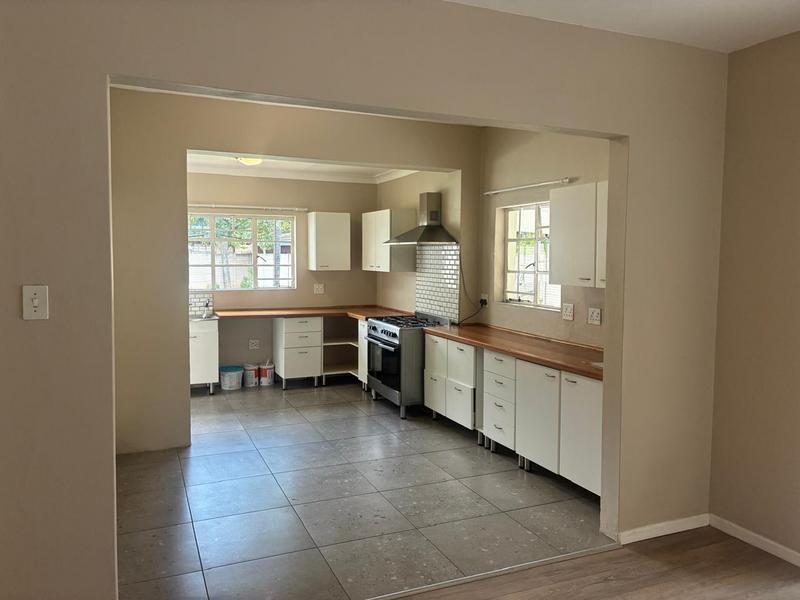 To Let 5 Bedroom Property for Rent in Waterkloof A H Gauteng