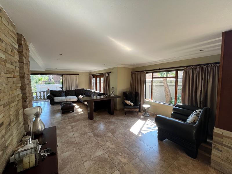 To Let 4 Bedroom Property for Rent in Waterkloof A H Gauteng