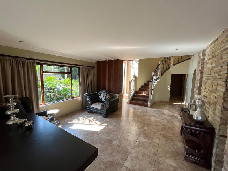 To Let 4 Bedroom Property for Rent in Waterkloof A H Gauteng