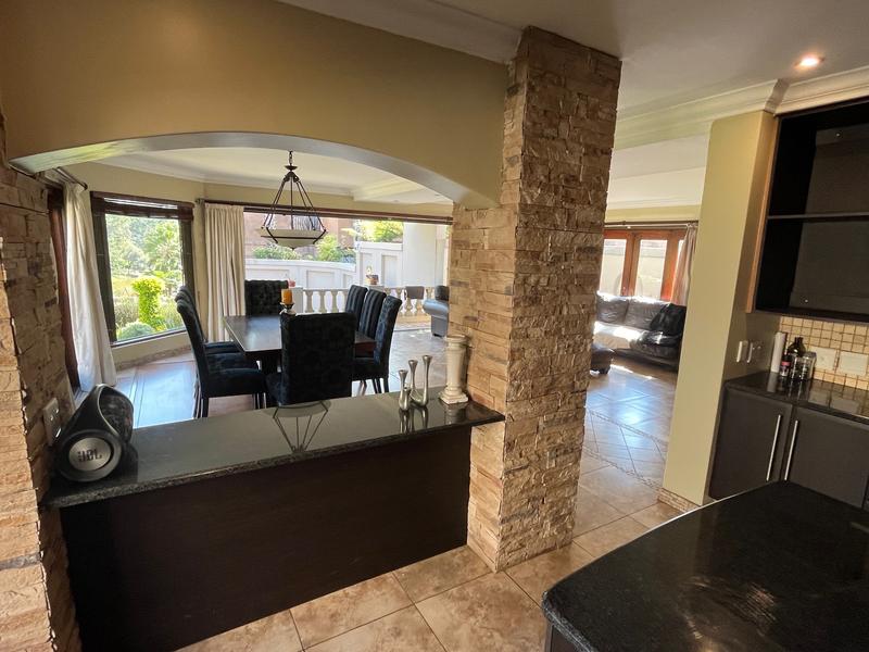 To Let 4 Bedroom Property for Rent in Waterkloof A H Gauteng