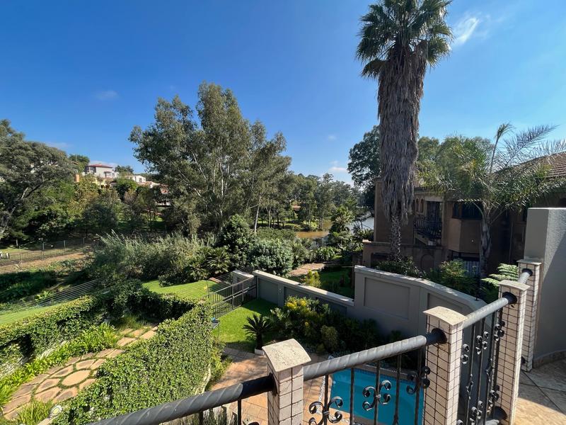 To Let 4 Bedroom Property for Rent in Waterkloof A H Gauteng