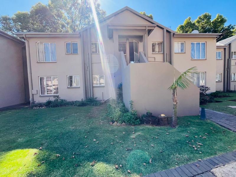 2 Bedroom Property for Sale in Lakefield Gauteng