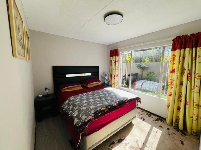2 Bedroom Property for Sale in Lakefield Gauteng
