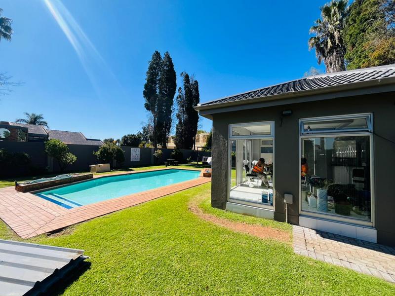 2 Bedroom Property for Sale in Lakefield Gauteng