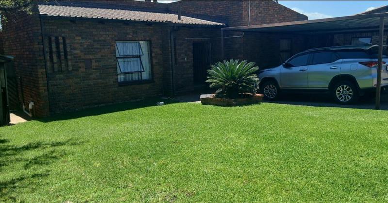 4 Bedroom Property for Sale in Terenure Gauteng